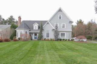 1250 Pine Creek Rd, Fairfield, CT 06824-6352