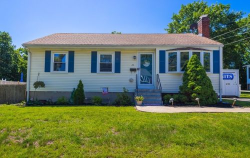 20 Feeley St, Avon, MA 02322-1641