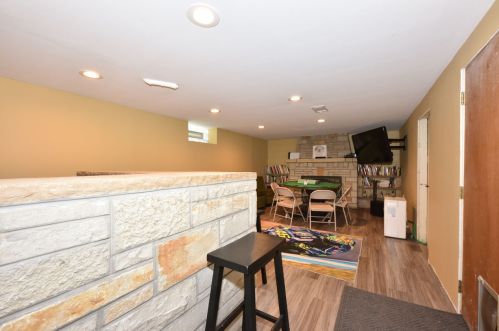 2964 82, Milwaukee WI 53219-2707 exterior