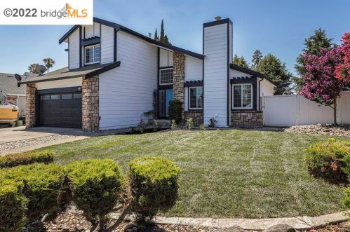 497 Vinewood Dr, Oakley, CA 94561-2411