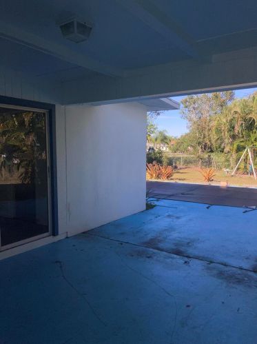 271 Faring Ave, Fort Pierce FL  34983-1758 exterior