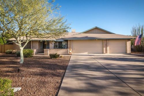 4337 Wagoner Rd, Glendale, AZ 85308-1631