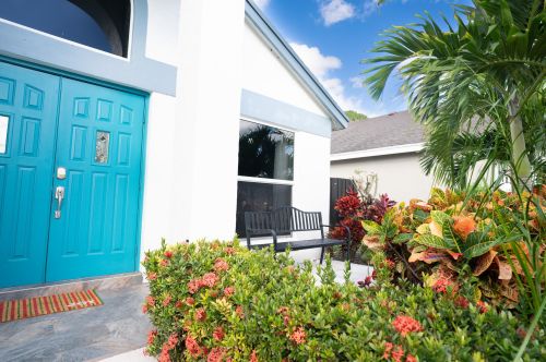 111 Belmont Dr, West Palm Beach, FL 33411-8272