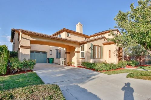7796 Spring Hill St, Chino CA  91708-7606 exterior