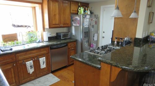 1448 Primrose St, Upland, CA 91786-6157