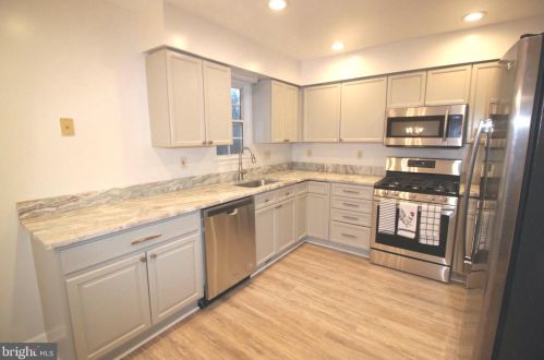 516 Lynchburg Ter, Leesburg, VA 20176-2472