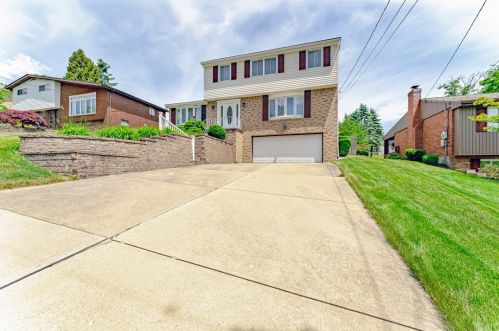981 Holly Lynne Dr, Pittsburgh, PA 15236-3436