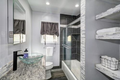6316 Watt Ave, North Highlands, CA 95660-4218