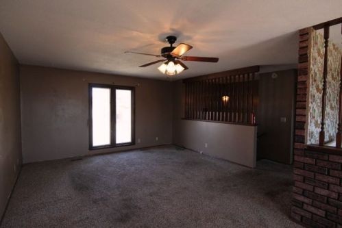 1791 Bristol Dr, Panarama Park, IA 52722-1905
