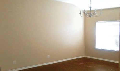 922 Walnut St, Burleson TX  76028-8416 exterior