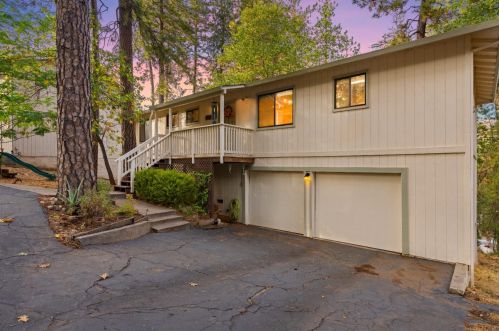 11726 Upper Circle Dr, Grass Valley CA  95949-6666 exterior