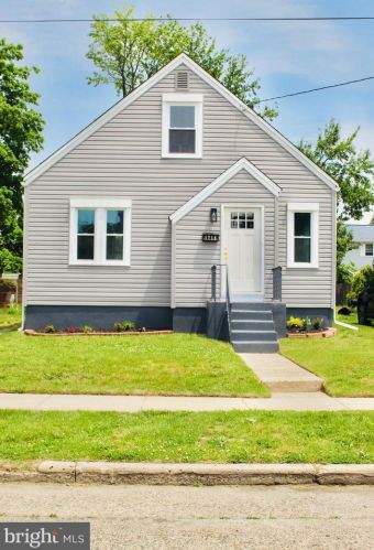 1716 45th St, Camden, NJ 08110-3621