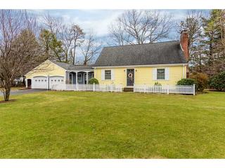 43 Rosewood Ln, Cumberland, RI 02864-3344