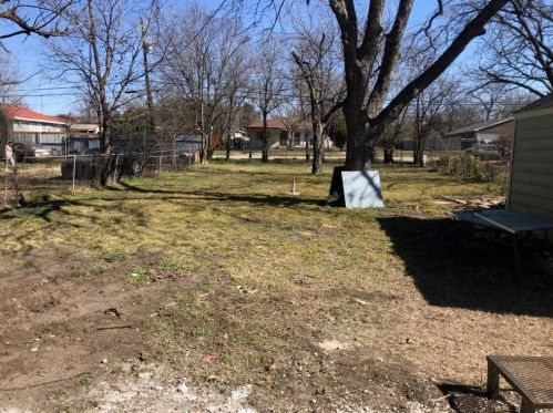 723 Upton Ave, Fort Worth, TX 76103-3734