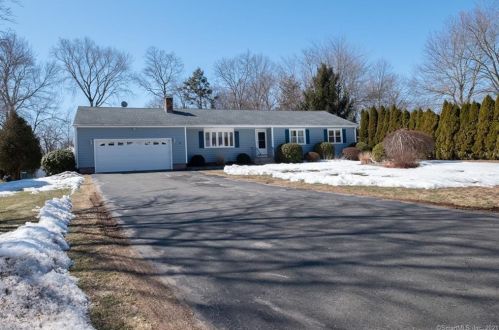 11 Sachem Rd, Plainville, CT 06062-1421