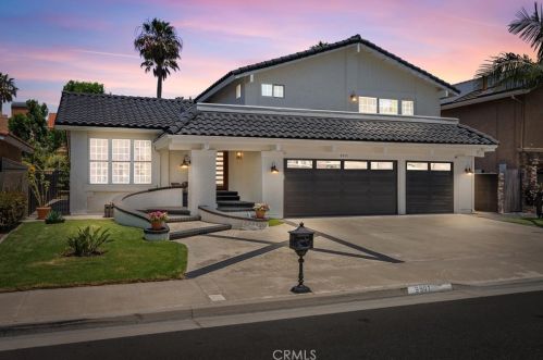 9901 Oceancrest Dr, Huntington Beach, CA 92646-8259