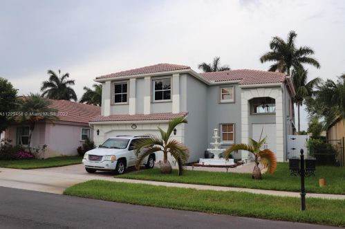 13217 49th Ct, Hollywood, FL 33027-5538