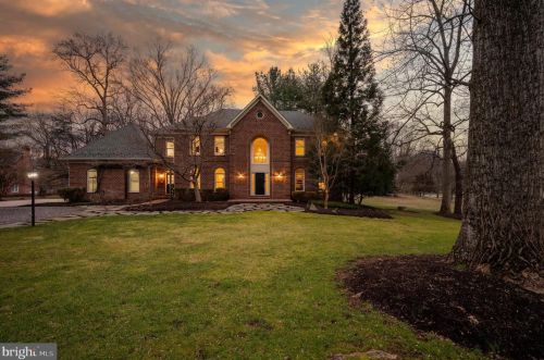 281 Golden Woods Ct, Great Falls VA  22066-4152 exterior