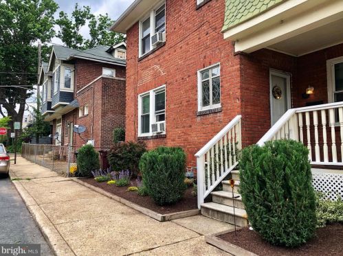 325 20th St, Wilmington, DE 19802-4001