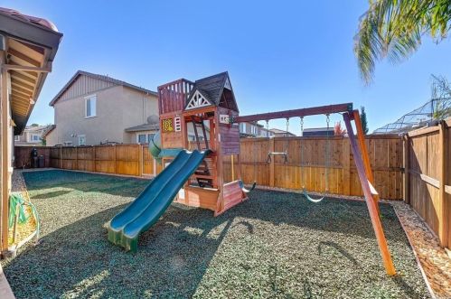 1840 Gold St, Liberty Farms CA  95620-4874 exterior