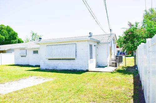 5965 63rd Ave, Pinellas Park, FL 33781-5411