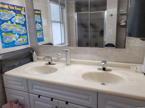 97-19 89th St, Jamaica NY  11421-1323 exterior