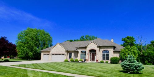 1180 Pineridge Dr, Marion, OH 43302-6789