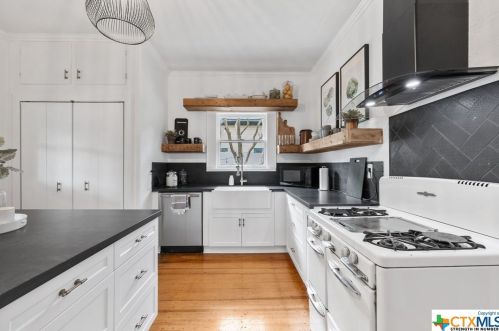 1708 Main St, Georgetown TX 78626-7924 exterior