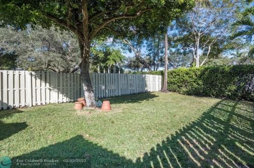 921 130th Ave, Hollywood, FL 33028-3174