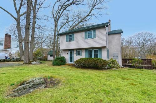 21 Neptune Dr, South Kingstown, RI 02874-2717