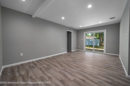 520 Wynnewood Rd, Lacey NJ  08731-1531 exterior