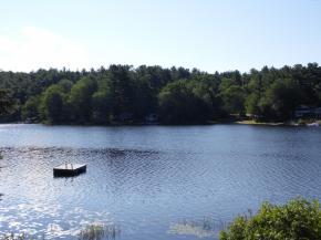 2 Juniper Rd, Raymond NH  03077-1316 exterior