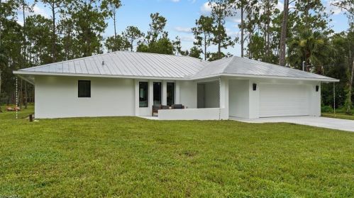 5345 Hawthorn Woods Way, Naples FL  34116-5023 exterior