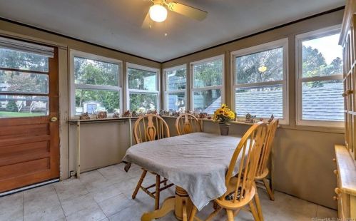 1 Hunters Ln, Ansonia CT  06401-2022 exterior