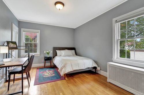 380 Summit Ave, Mount Vernon NY  10552-2206 exterior