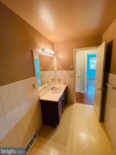 2879 Perkiomenville Rd, Harleysville PA  19438-1343 exterior