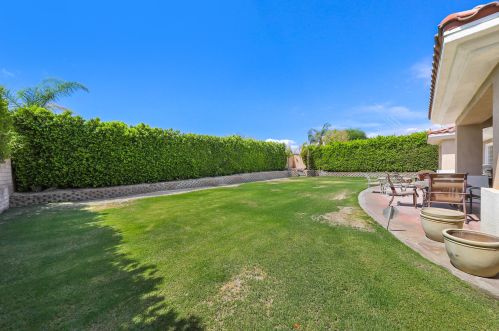 106 Clearwater Way, Rancho Mirage CA  92270-1754 exterior