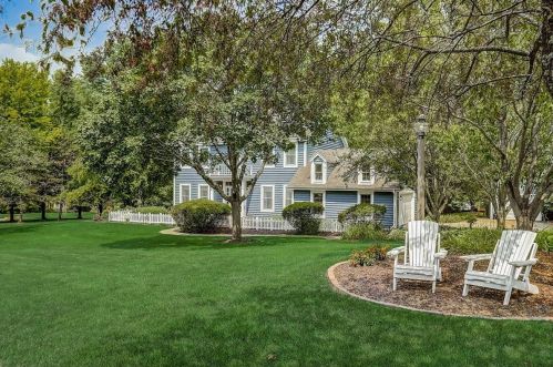3838 Royal Oak Ct, Colgate, WI 53017-9362