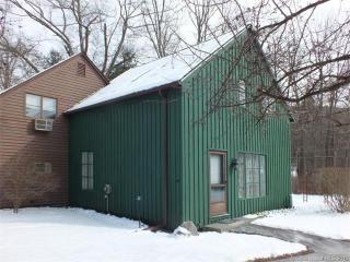 27 Fowler St, Salisbury, CT 06068-1818