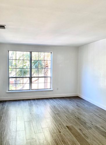 4164 Versailles Dr, Orlando, FL 32808-2288