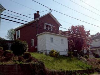 933 Gaskill Ave, Jeannette, PA 15644-3305