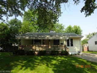 1615 Nevada Ave, Lorain, OH 44052-3037