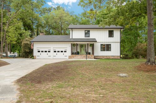 37 Royal Pines Blvd, Beaufort SC  29907-1921 exterior