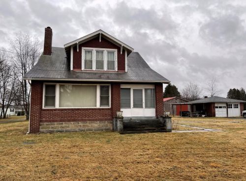 1172 Mercer Rd, Franklin, PA 16323-4920