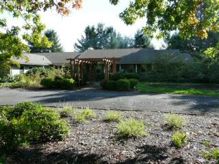 39646 Mckenzie Hwy, Springfield OR  97478-8608 exterior