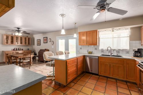 3623 Yorkshire Dr, Glendale AZ  85308-2335 exterior