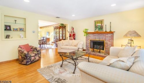 40 Jacobus Ave, Little Falls NJ  07424-2305 exterior