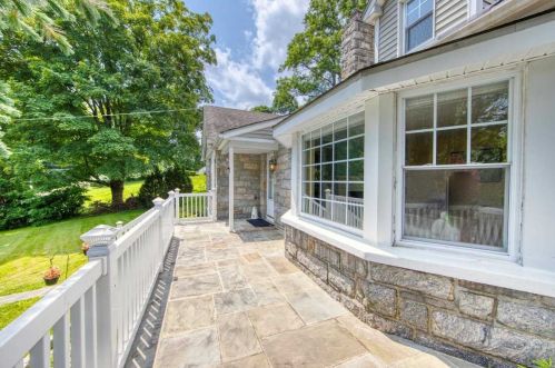 21 Mount Hope Rd, Mahopac NY  10541-1642 exterior