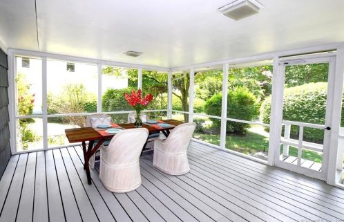 239 Rocks Rd, Norwalk CT  06851-1117 exterior