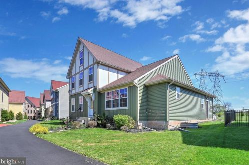 11 Bittendorf Way, Swartzville PA  17569-7001 exterior